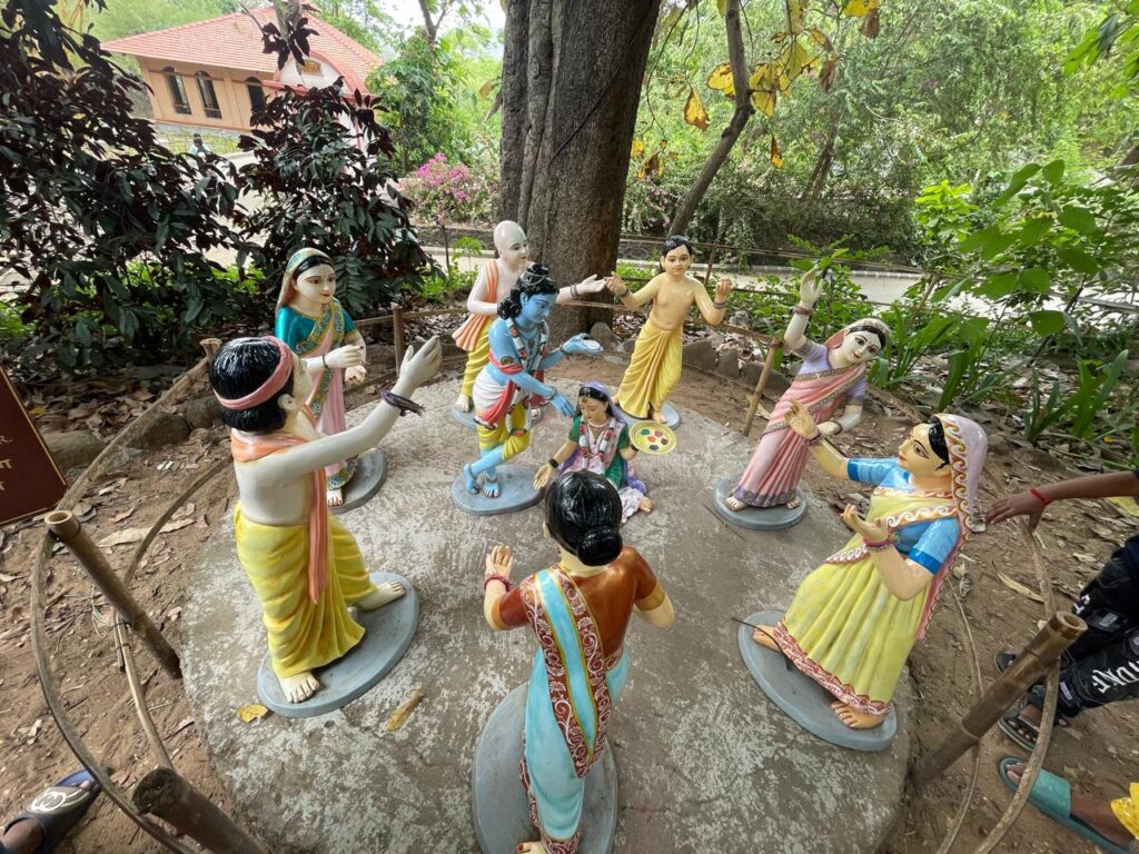 Gopikas Holi at Mini Vrindavan, Palghar_SKP