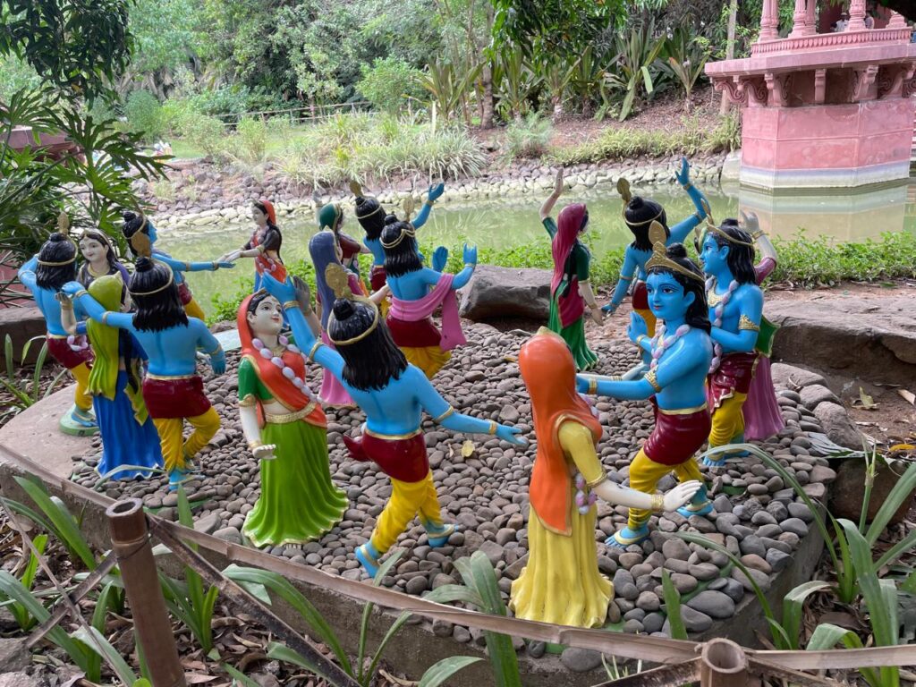 Gopis dancing at Mini Vrindavan, Palghar_SKP