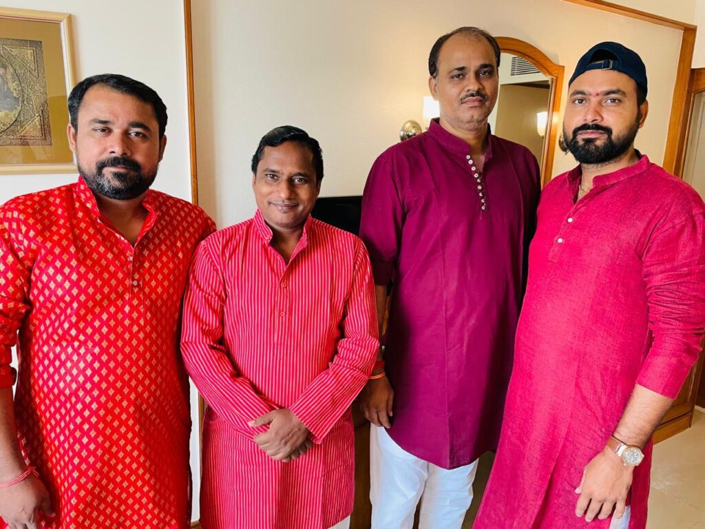 Navneet, Sunil Prajapati, Umesh & Vikas at Hotel Kences