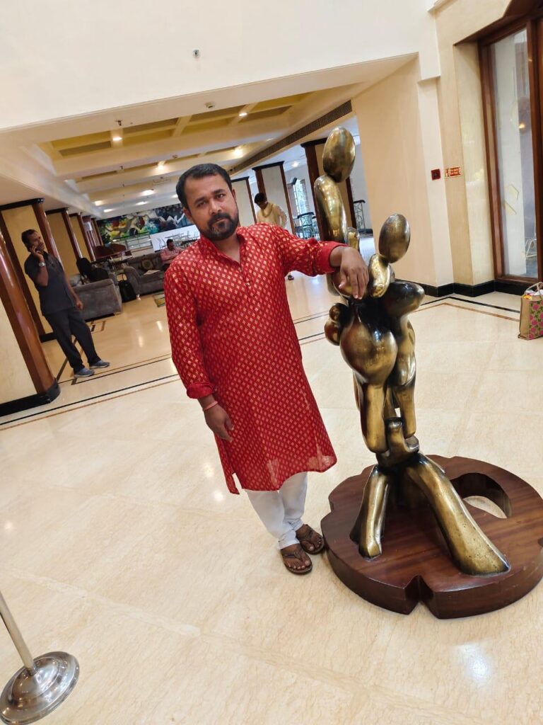 Navneet at Hotel Kences Lobby_SKP