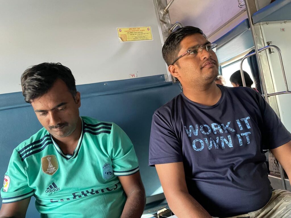 Nitesh & Prashant in Train_SKP