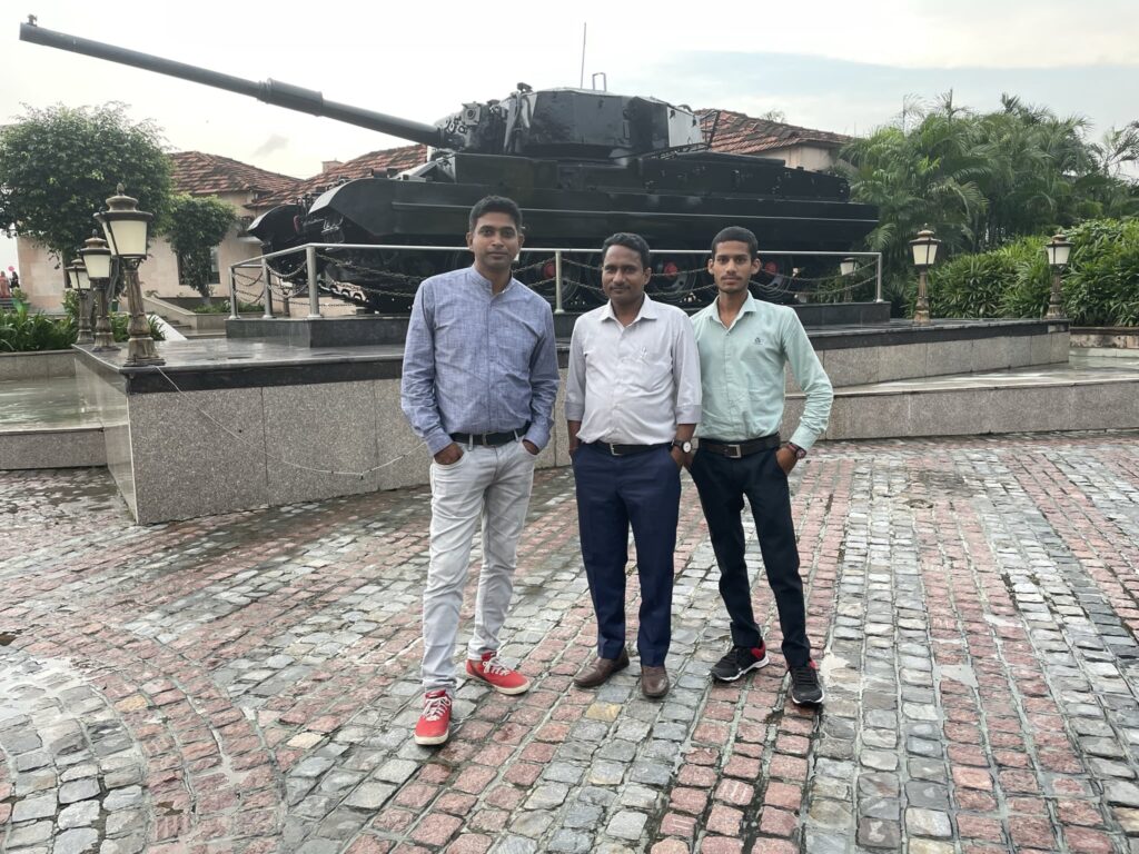 Rohit, Sunil Prajapati & Amit at Janeshwar Mishra Park