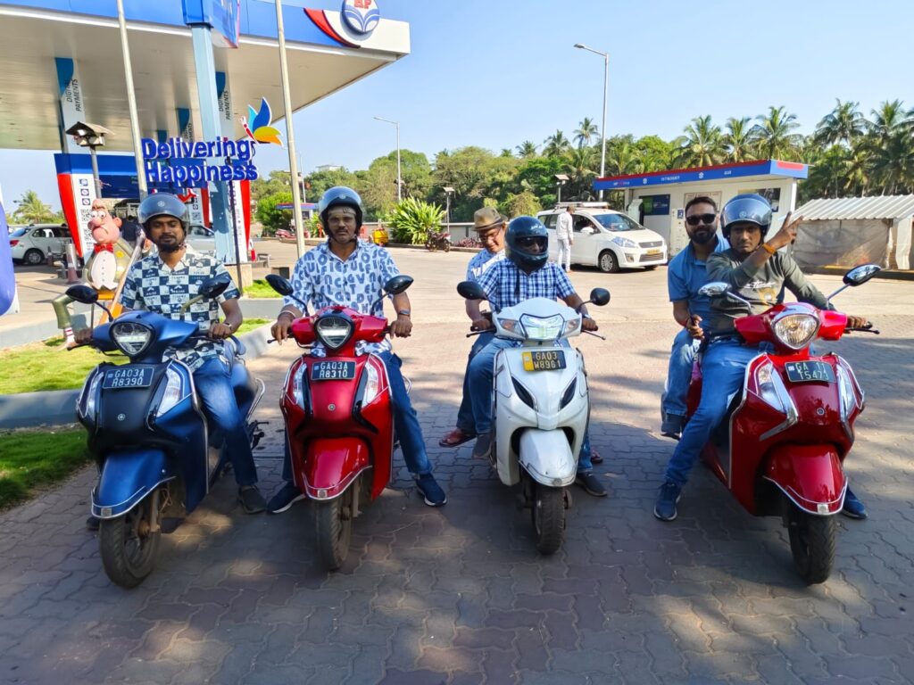 Scooty Riding at Goa_Sunil Prajapati