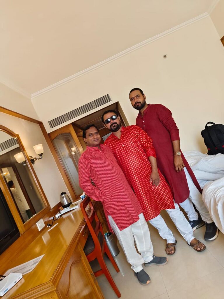 Sunil Prajapati, Umesh & Vikas at Hotel Kences