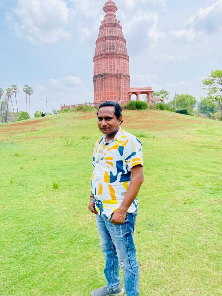 Sunil Prajapati near Dome at Govardhan Mini Vrindavan, Palghar