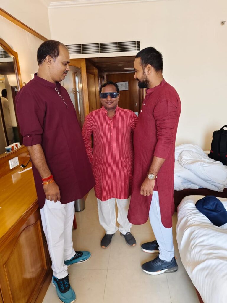 Umesh, Sunil Prajapati & Vikas at Hotel Kences