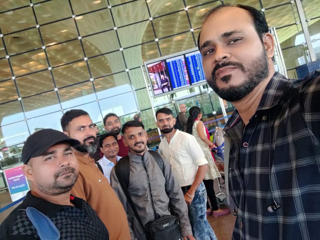 AH Team at Mumbai Airport_SKP
