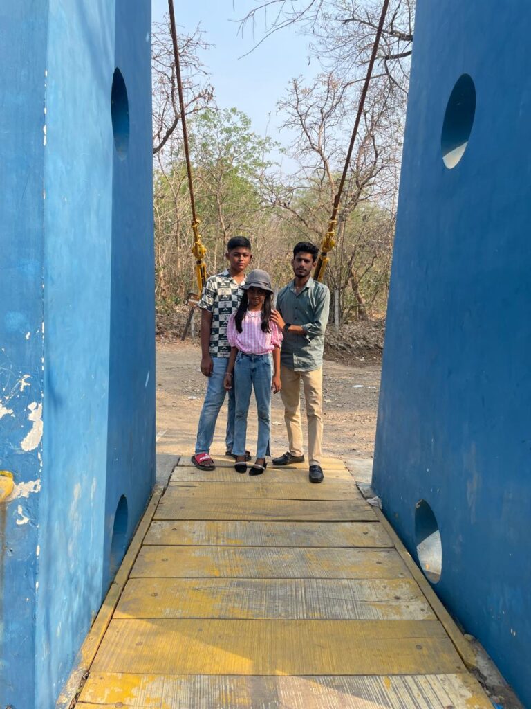 Aarush, Aastha & Amit at Park, Gujrat_SKP