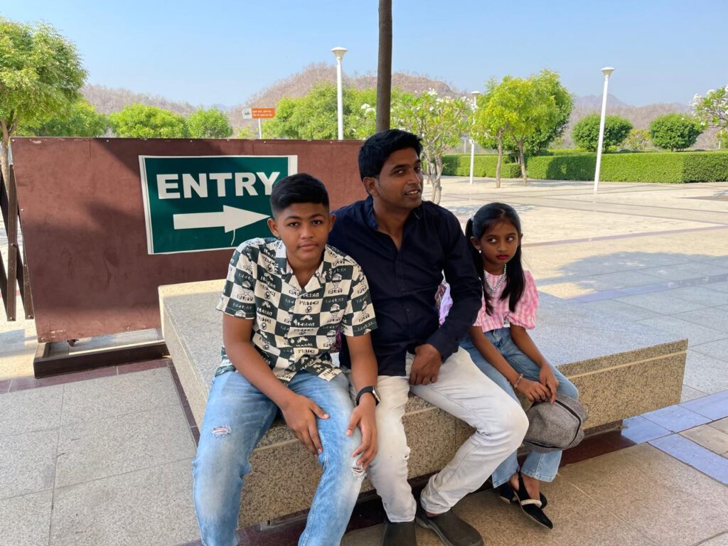 Aarush, Rohit & Aastha at Statue of Unity, Ekta Nagar_SKP