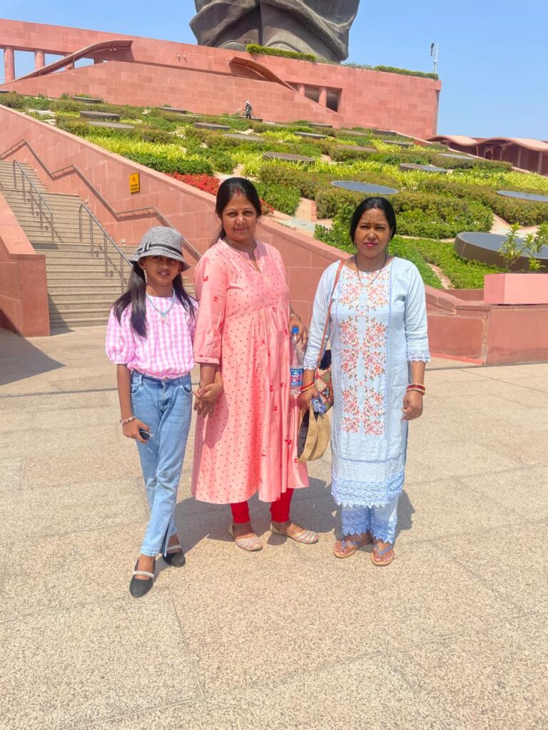 Aastha, Pinki & Suman at Statue of Unity_SKP