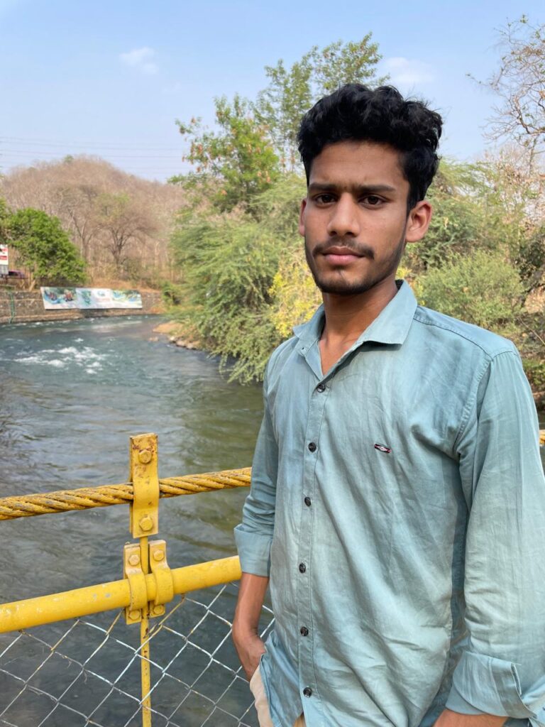 Amit Prajapati Over a Dam, Gujrat_SKP