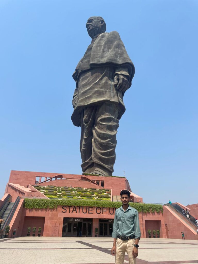 Amit at Statue of Unity_SKP