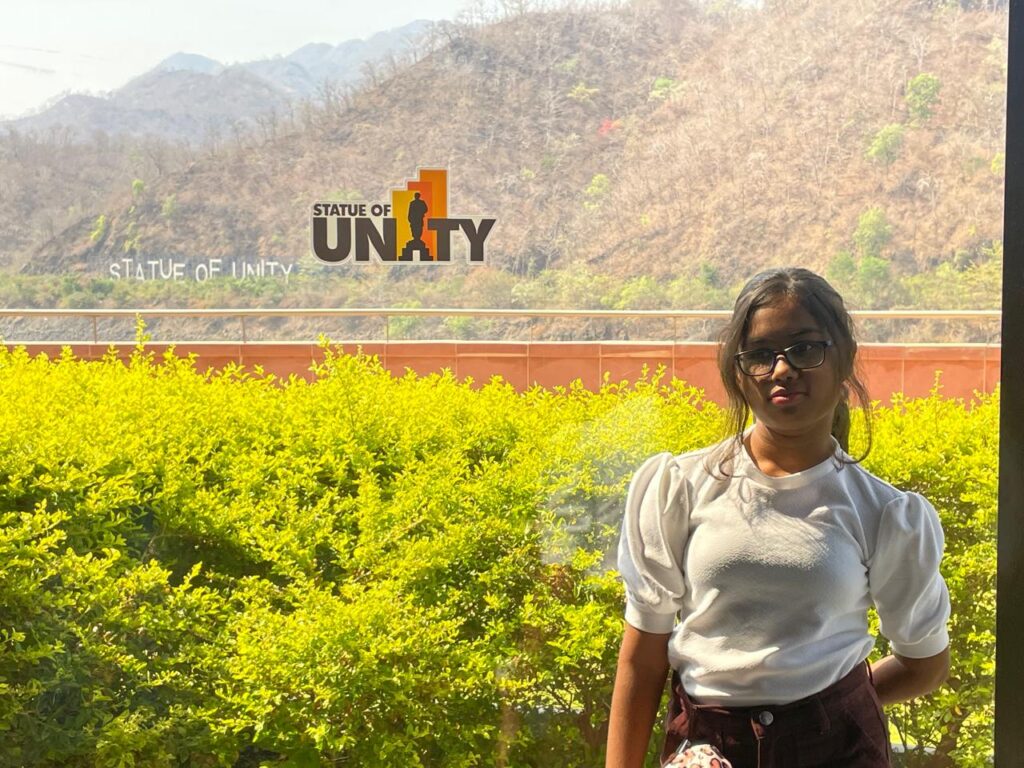 Kavya inside Statue of Unity_SKP