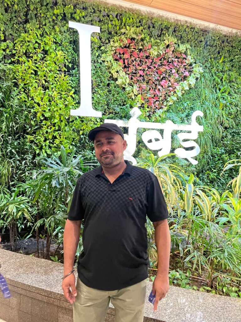 Navneet - I Love Mumbai_SKP "Guru Apna Dost Hai"