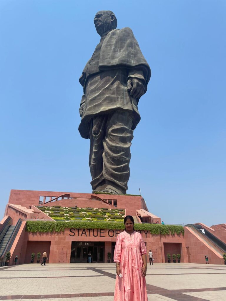 Pinki at Statue of Unity_SKP