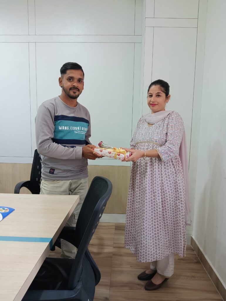 Prasad Priyanka at Olamic Office_SKP