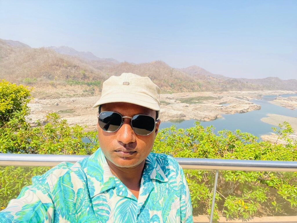 Sunil Prajapati at Narmada Dam, Gujrat