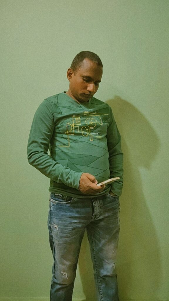 SKP Sunil Prajapati operating Mobile at Home