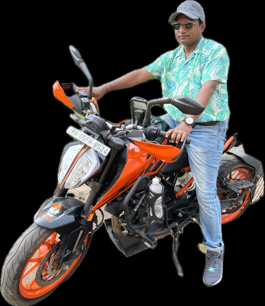 Sunil Prajapati with KTM at Lodha Palava