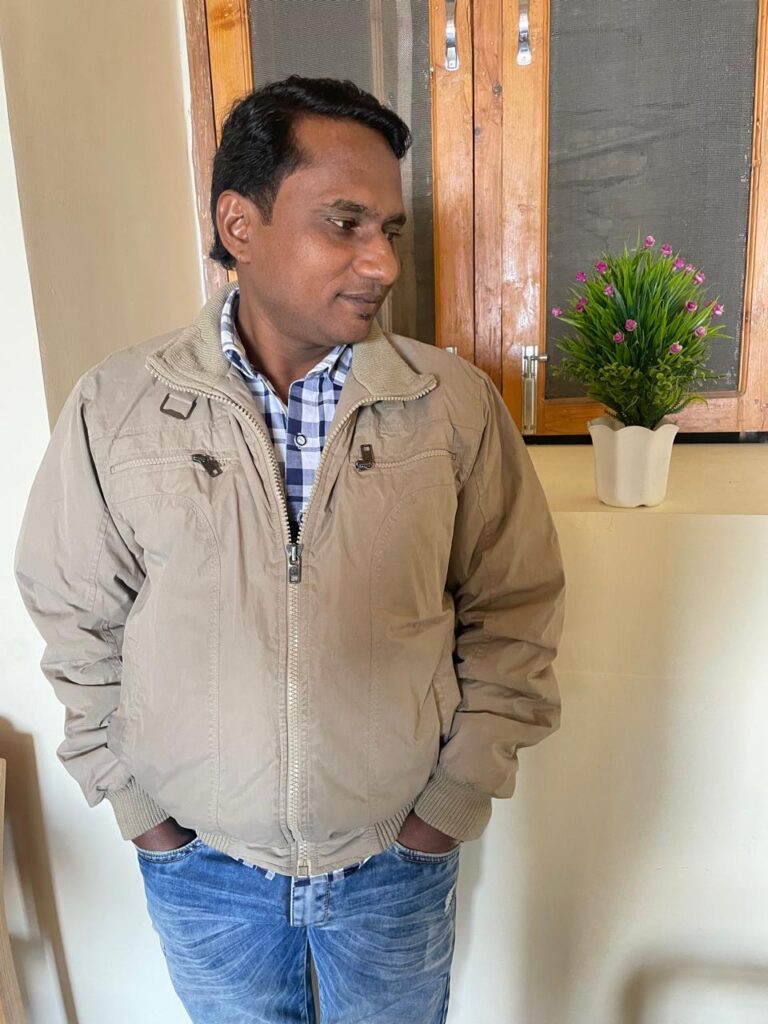 SKP Sunil Kumar Prajapati at Lakkar Bazaar Hotel